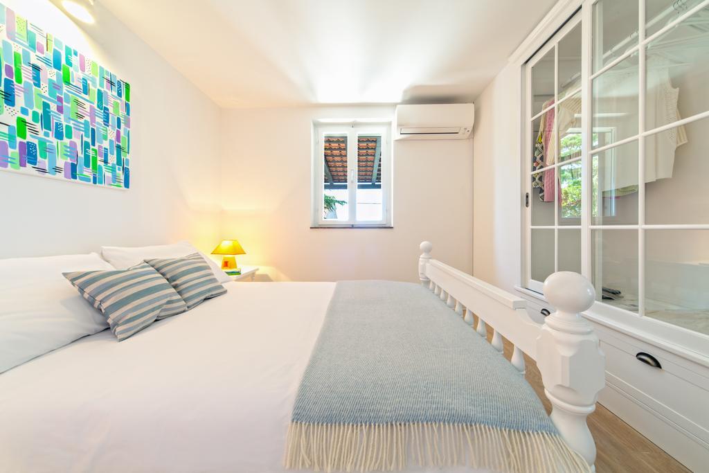 Villa Skalinada, 8 Persons, Private Pool, Baška Voda Pokoj fotografie